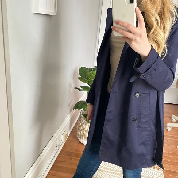 Aritzia Babaton trench coat - Picture 8 of 8